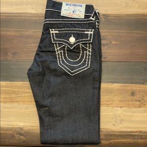 TRUE RELIGION JEANS